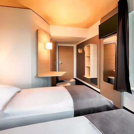 Rostock-hafen Hotel 3*